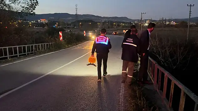 Kütahya'da, dereye uçan motosikletin sürücüsü hayatını kaybetti

