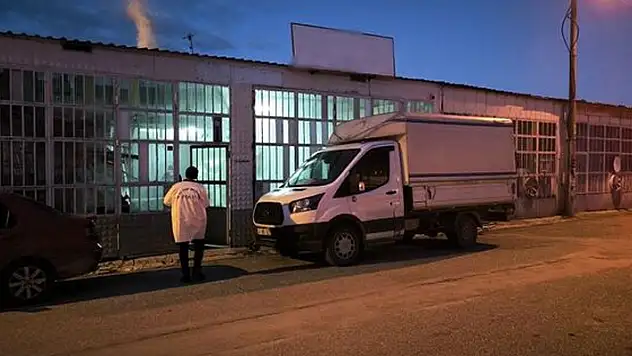 Kütahya'da mobilya atölyesinde sunta bloklarının altında kalan öğrenci öldü
