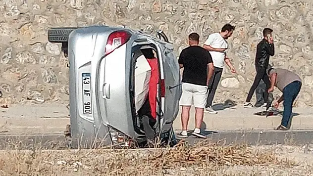 Kütahya'da takla atan aracın sürücüsü yaralandı