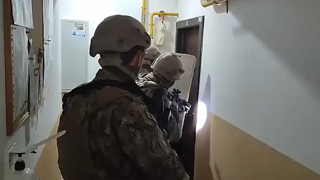 'Kuyu-15' operasyonlarında organize suç örgütü üyesi 30 şüpheli yakalandı
