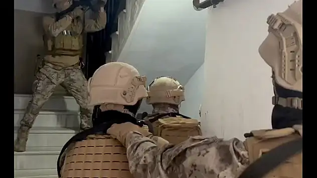 'Kuyu-21' operasyonlarında 18 ülkenin uluslararası seviyede aradığı 25 zanlı yakalandı
