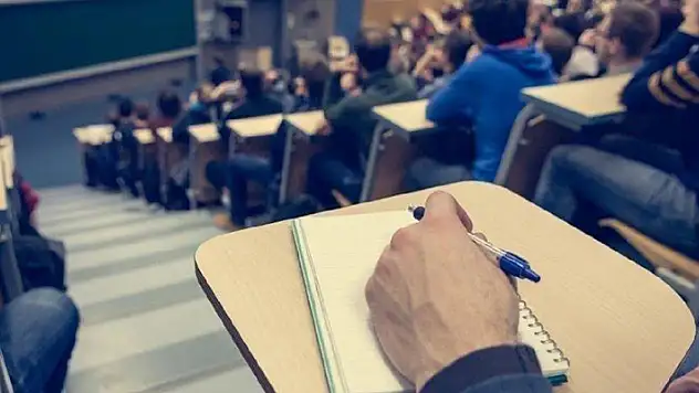 KYK borcu olan öğrenciler için son tarih 31 Ağustos! Eğer KYK borcunun ilk 2 taksiti ödenirse...
.