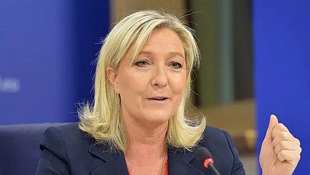 Le Pen Müslümanlara hakaretten yargılandı