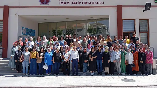LGS Türkiye birincisi Seyit Ulugülyağcı İmam Hatip Ortaokulundan