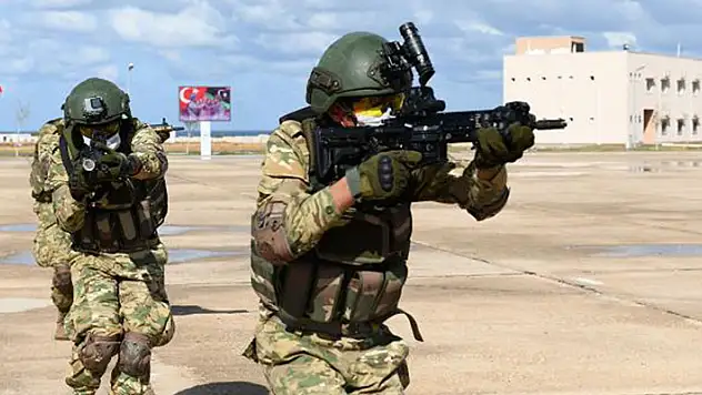Libya tezkeresi uzatıldı