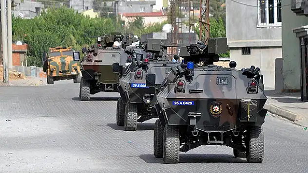 Lice ve Hani'de sokağa çıkma yasağı
