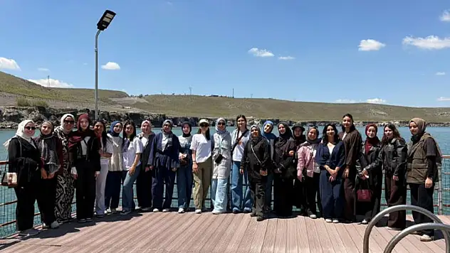 LİMA'da eğitim sınıfın dışına taştı