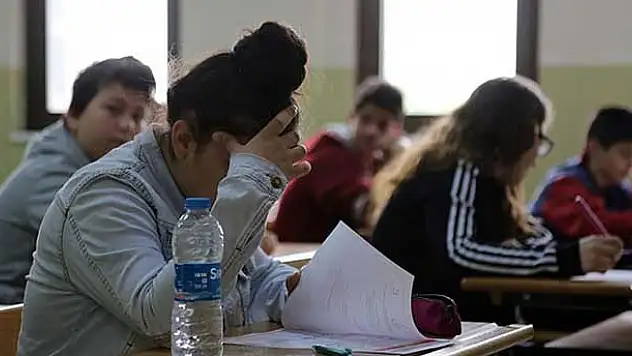 Lise ve üniversite tercih başvuruları yarın sona erecek