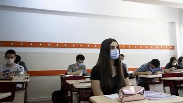 Liseler 5 Ekim Pazartesi günü yüz yüze eğitime başlıyor! Sadece 'uygulamalı dersler' için...