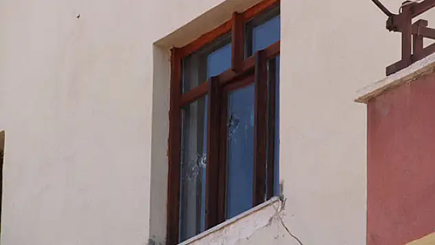 Liseli genç, sevdiği kızın annesini vurdu