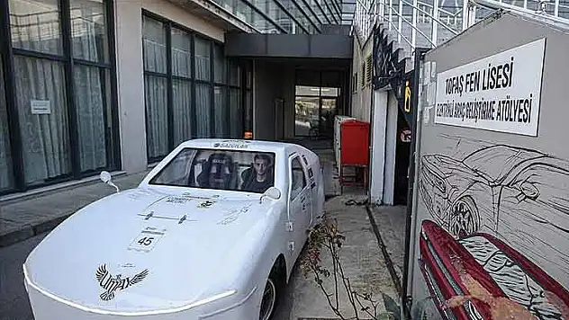 Liseliler geliştirdikleri elektrikli araçla TEKNOFEST'te bu kez zirveyi hedefliyor