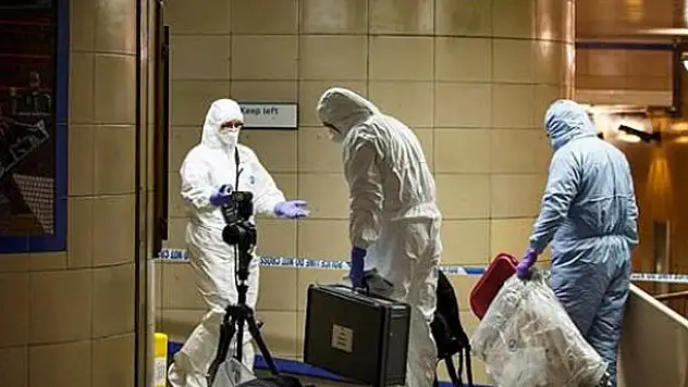 Londra metrosunda saldırı şoku!