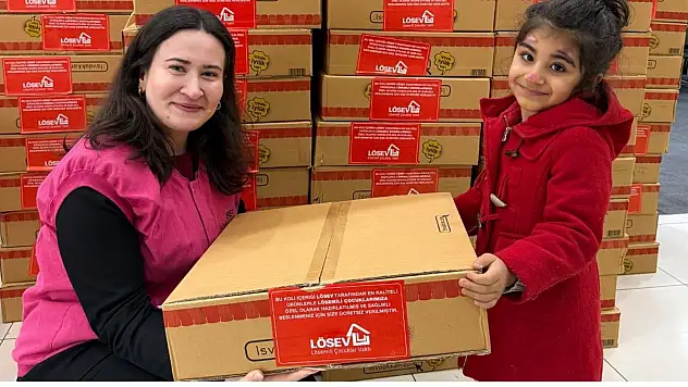 LÖSEV Mutlu Et Paketleri Konyalı ailelere ulaştırıldı