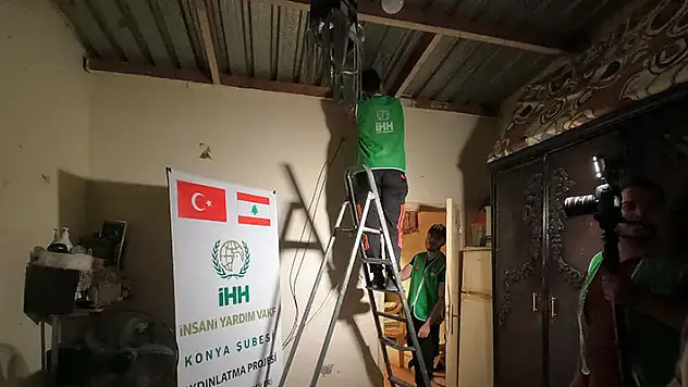 Lübnan'daki Filistinli mültecilerin ışığını Konya'daki hayırseverler yakıyor