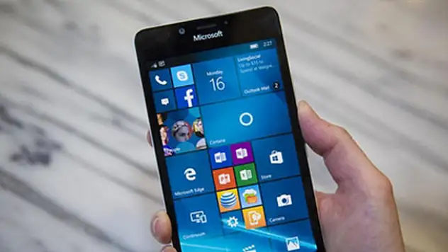 Lumia stokları eritme derdinde