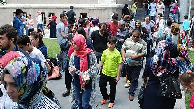 LYS Sınavında Adaylar Ter Döktü