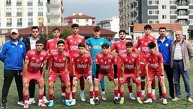 M.Kara Kartallar U18 2. kademeye yükseldi