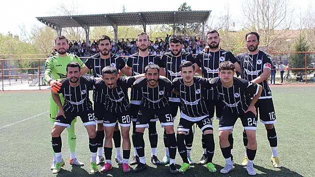 M. Kara Kartallar yeni sezonu açtı