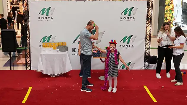 M1 Konya AVM'de Babalar Günü'ne özel yarışma yapıldı