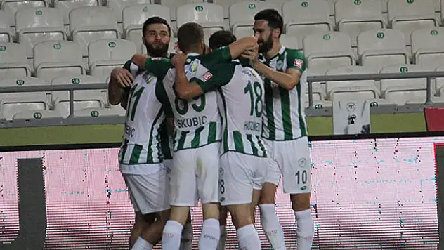 Maç Sonucu: İttifak Holding Konyaspor 2 - 2 DG Sivasspor