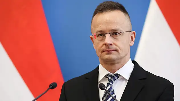 Macaristan Dışişleri Bakanı Szijjarto: Bir başka dinin kutsal kitabını yakmak ve ona hakaret etmek kabul edilemez
