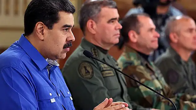 Maduro: Bu darbe girişimi cezasız kalmayacak