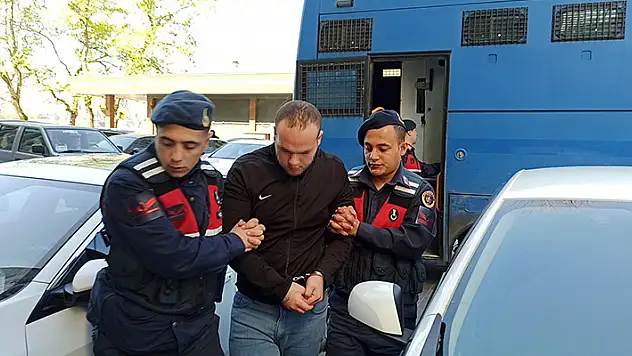 Mahkeme, 2 çocuğa cinsel istismar sanığına 'iyi hal' indirimiyle 36 yıl hapis cezası verdi

