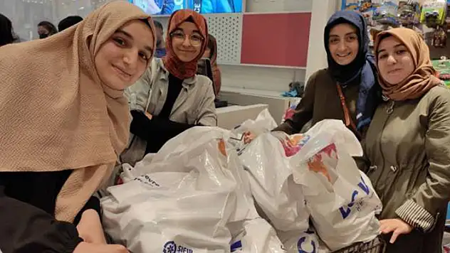 Mahmut Sami AİHL öğrencileri iyilikte yarıştı