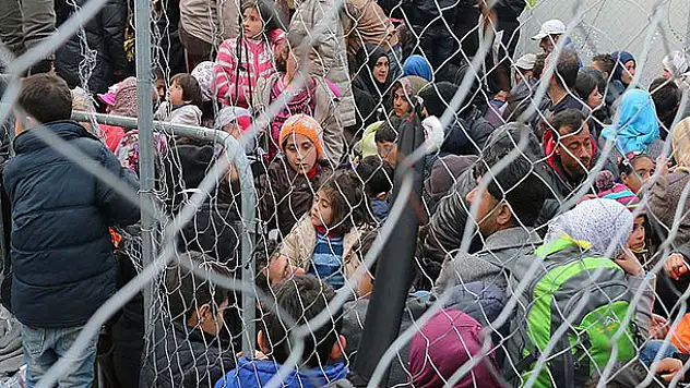 Makedonya'nın 3 bin sığınmacıyı gözaltına aldığı iddia edildi