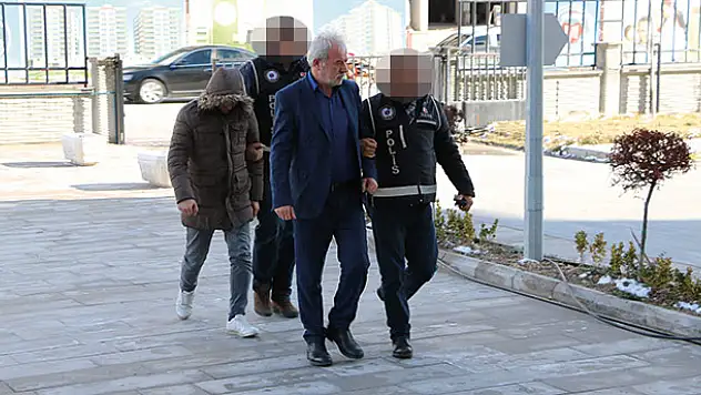 Mal alıp parasını vermeyen 2 kişi yakalandı