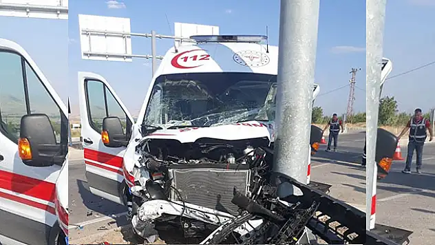 Malatya'da ambulansla otomobil çarpıştı: 1 yaralı
