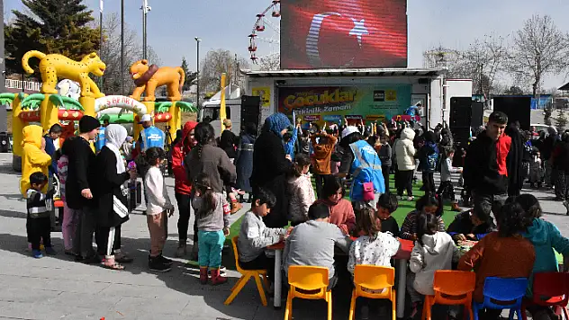 Malatya'da depremzede çocuklar Konya Büyükşehir'in eğlenceli etkinlikler sayesinde moral buldu

