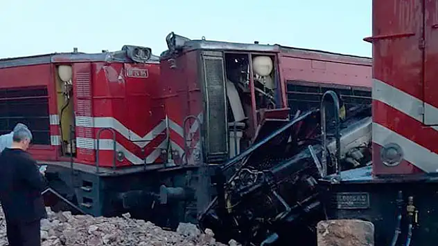 Malatya'da iki yük treni çarpıştı, ölü ve yaralılar var: 1 ölü, 4 yaralı