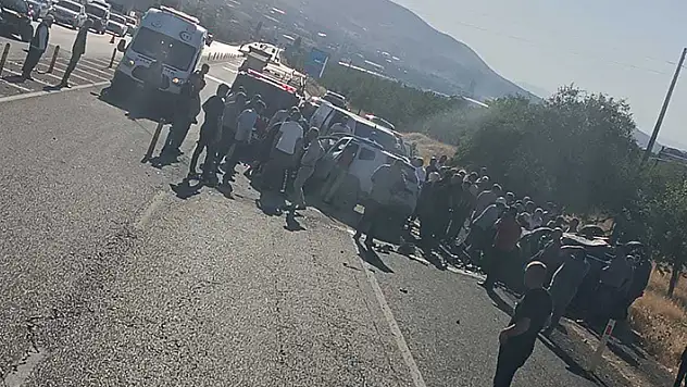 Malatya'da zincirleme kaza: 2 ölü, 4 yaralı