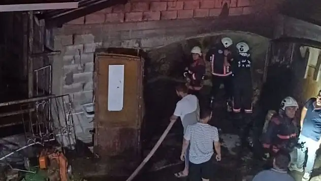 Malatya'da ahır yangını
