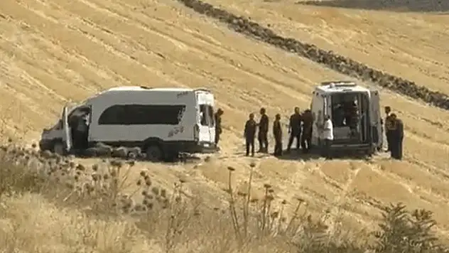 Malazgirt yolunda kaza: 1'i ağır 10 kişi yaralandı