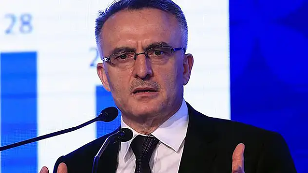 Maliye Bakanı Ağbal'dan asgari ücret açıklaması