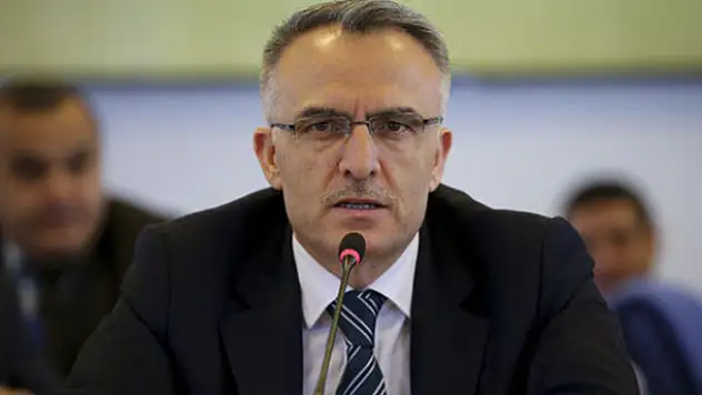 Maliye Bakanı Ağbal: Personel alımında öncelik eğitim, adalet ve sağlıkta