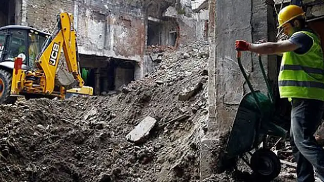 Maliye Bakanı'ndan taşeron işçi açıklaması