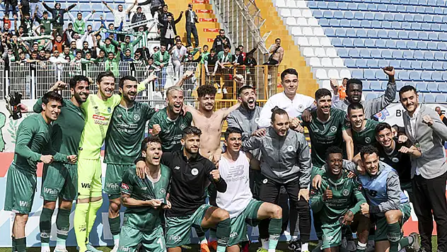 Mame Diouf deplasman seviyor
