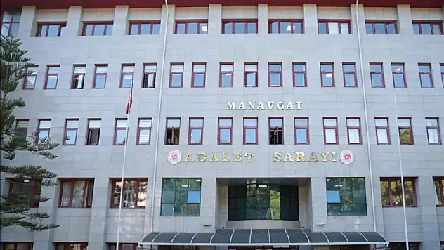 Manavgat Belediyesine yönelik 'rüşvet' davası sanıklarının yargılanması sürüyor