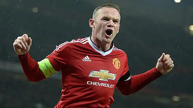 Manchester United'a Rooney'den kötü haber