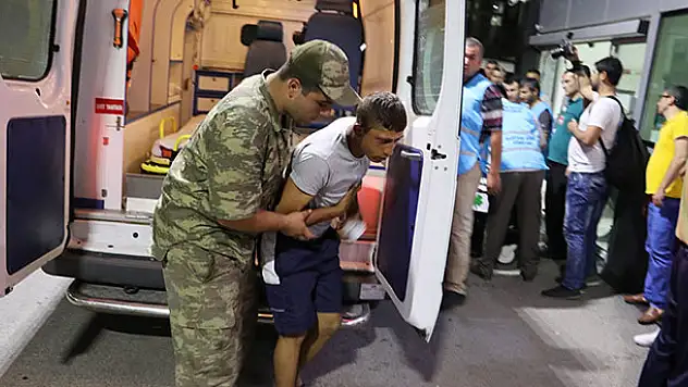 Manisa'da 731 askerin zehirlenmesiyle ilgili flaş gelişme