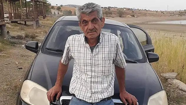 Manisa'da, kontrolden çıkarak devrilen motosikletin sürücü öldü
