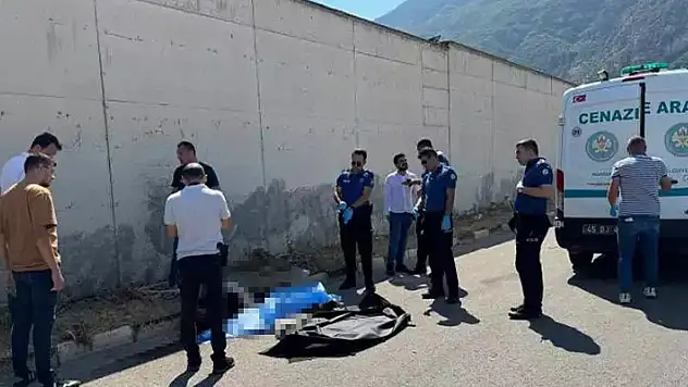 Manisa'da korkunç olay! Babasını öldürüp teslim oldu
