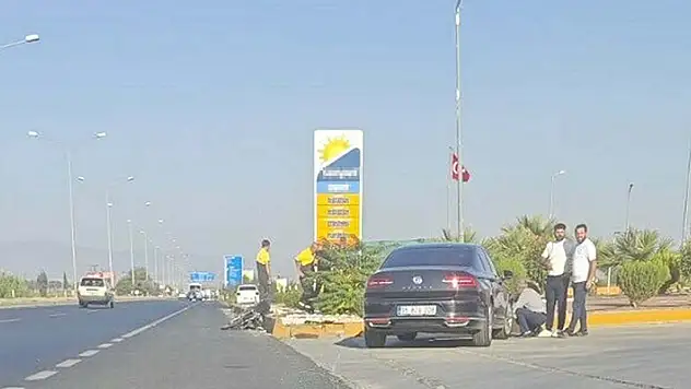 Manisa'da otomobil motosiklete çarptı: 1 ölü, 1 yaralı
