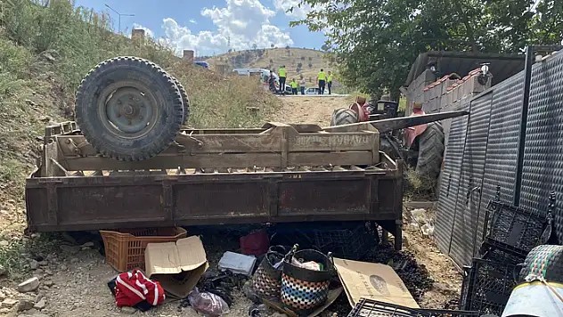 Manisa'da tarım işçilerini taşıyan traktör devrildi 11 yaralı
