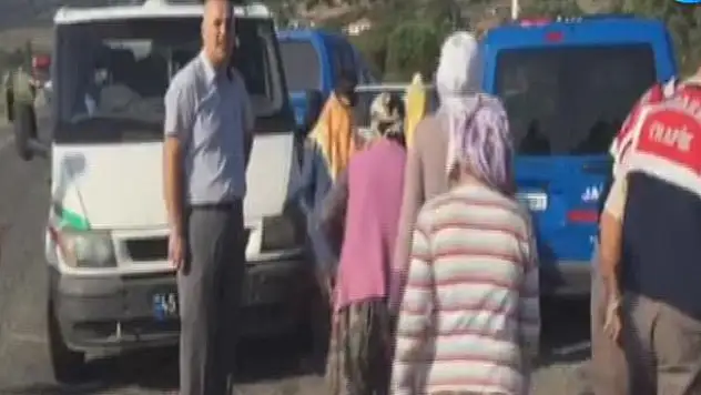 Manisa'da trafik kazası: 15 ölü