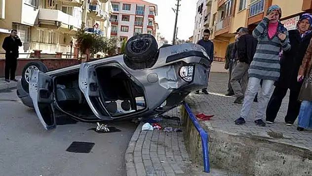 Manisa'da trafik kazası: 6 yaralı
