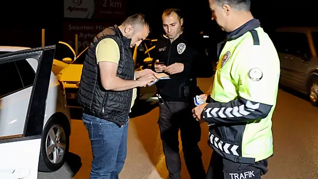 Manisa'da uyuşturucu operasyonu: 13 tutuklama
